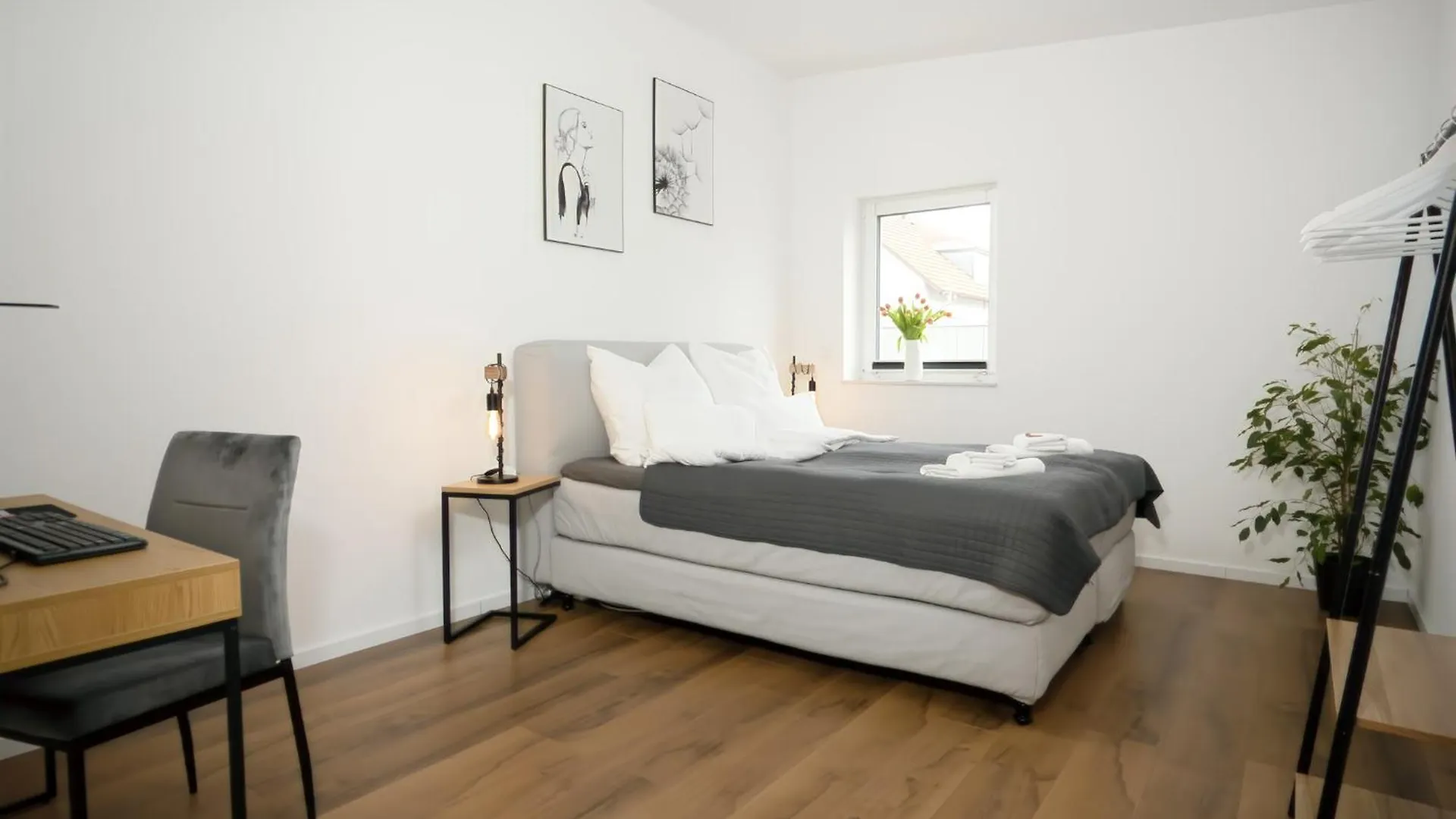 Kaiser Franz Fuer Bis Zu 6 - Zentral, Arbeitsplatz, Waschmaschine, Disney Plus Dinkelsbühl Apartment